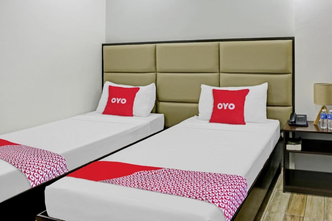 Oyo 869 Jnv Dream Hotel Subic Exteriér fotografie