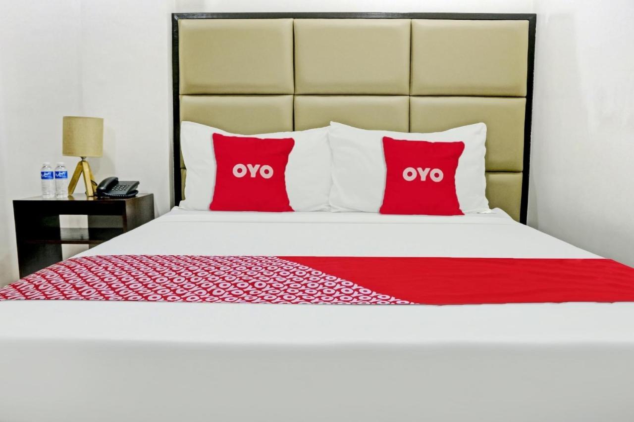 Oyo 869 Jnv Dream Hotel Subic Exteriér fotografie