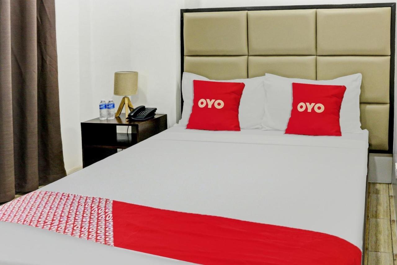 Oyo 869 Jnv Dream Hotel Subic Exteriér fotografie
